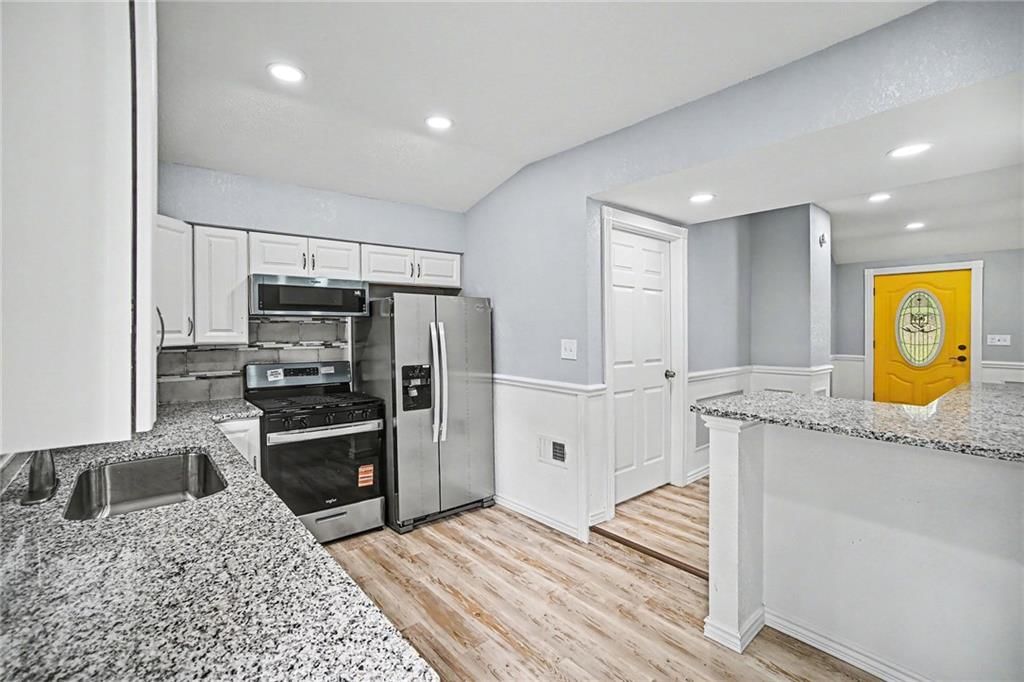 807 E Gudgell Street — photo 8