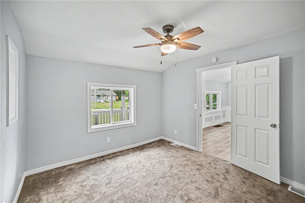 807 E Gudgell Street — photo 16