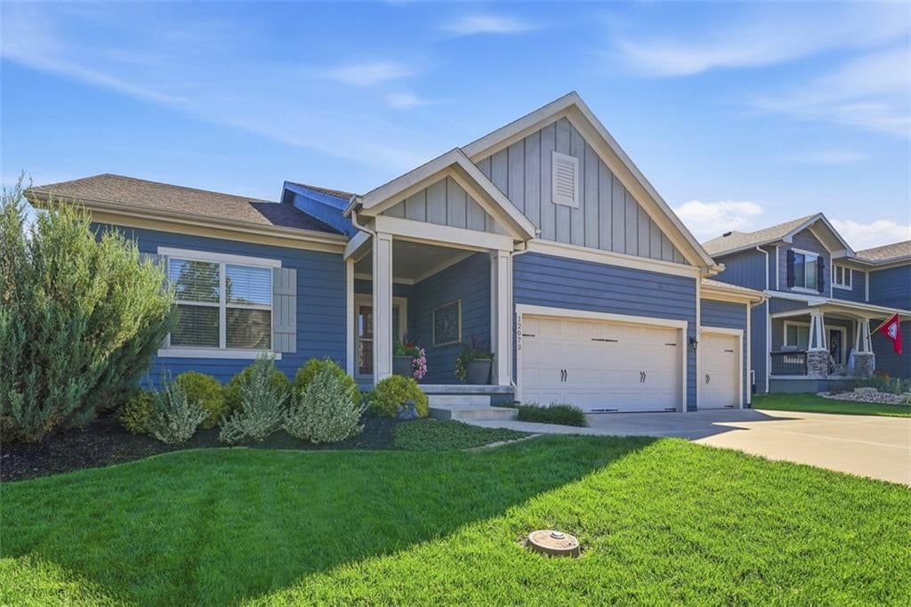 12073 S Pine Street, Olathe, KS 66061
