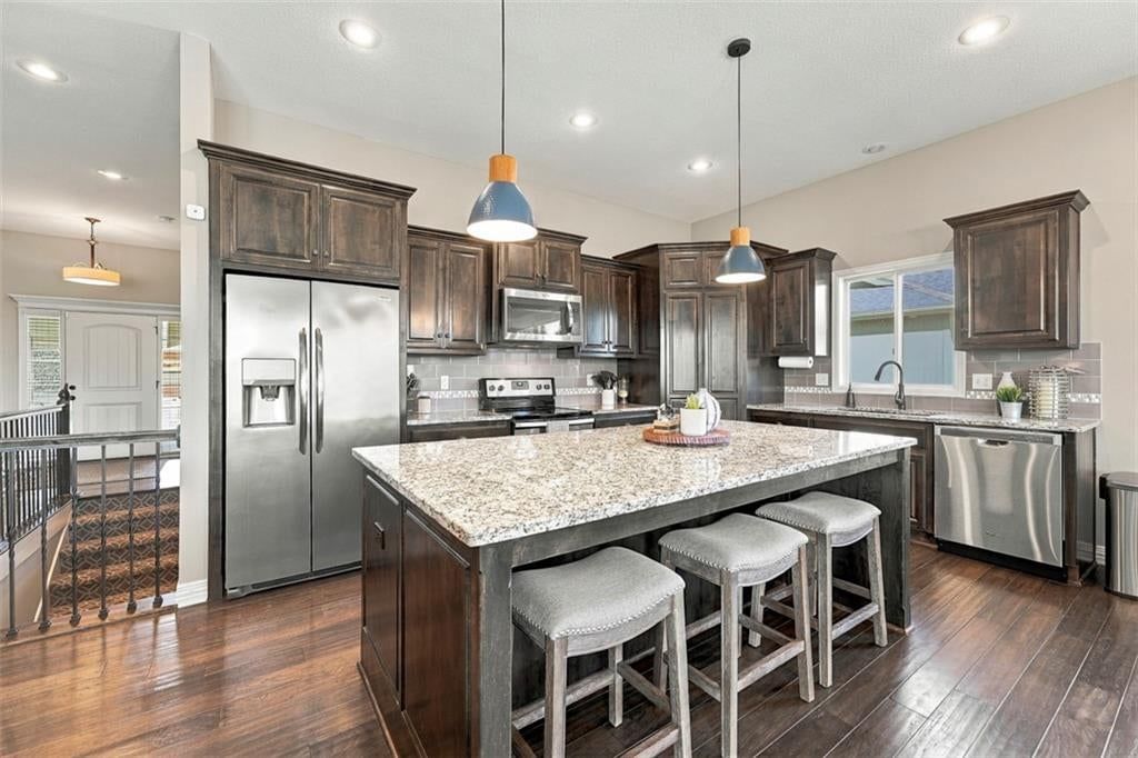 Photo 18 of 53 - 12073 S Pine Street, Olathe, KS 66061