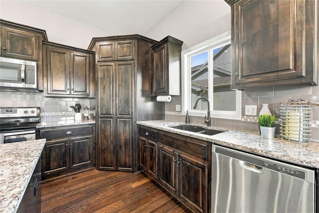 Photo 21 of 53 - 12073 S Pine Street, Olathe, KS 66061