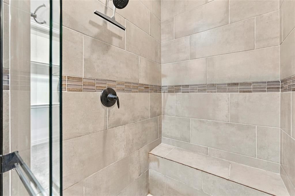 Photo 28 of 53 - 12073 S Pine Street, Olathe, KS 66061