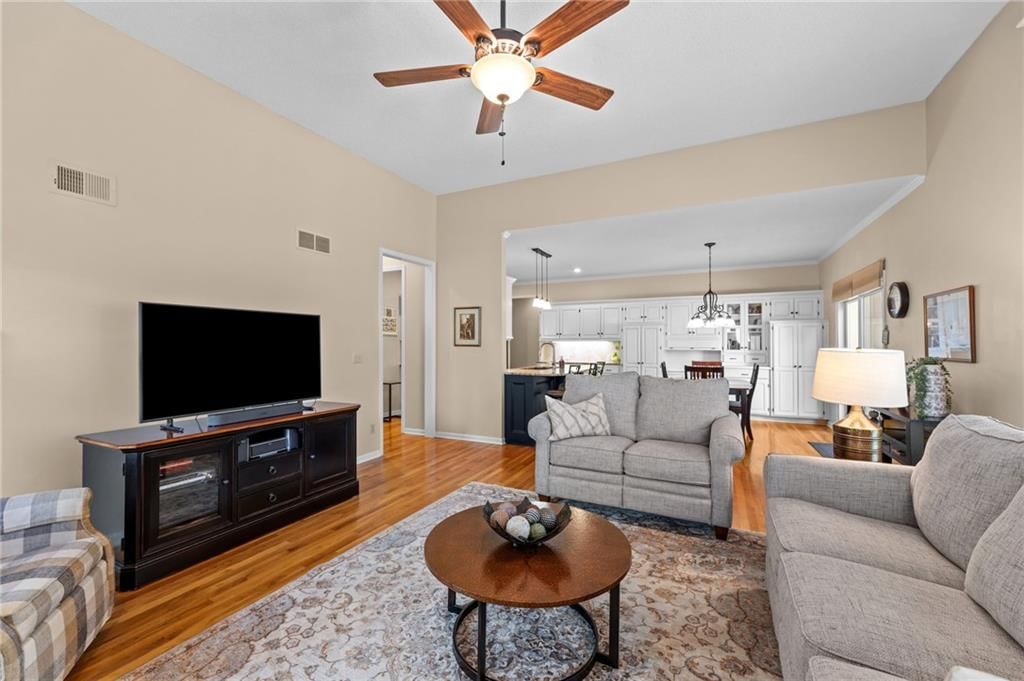8000 W 154th Street — photo 20