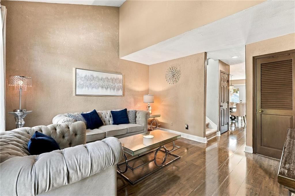 Hardwood floors at 205 NW 101st Place, Kansas City, MO 64155