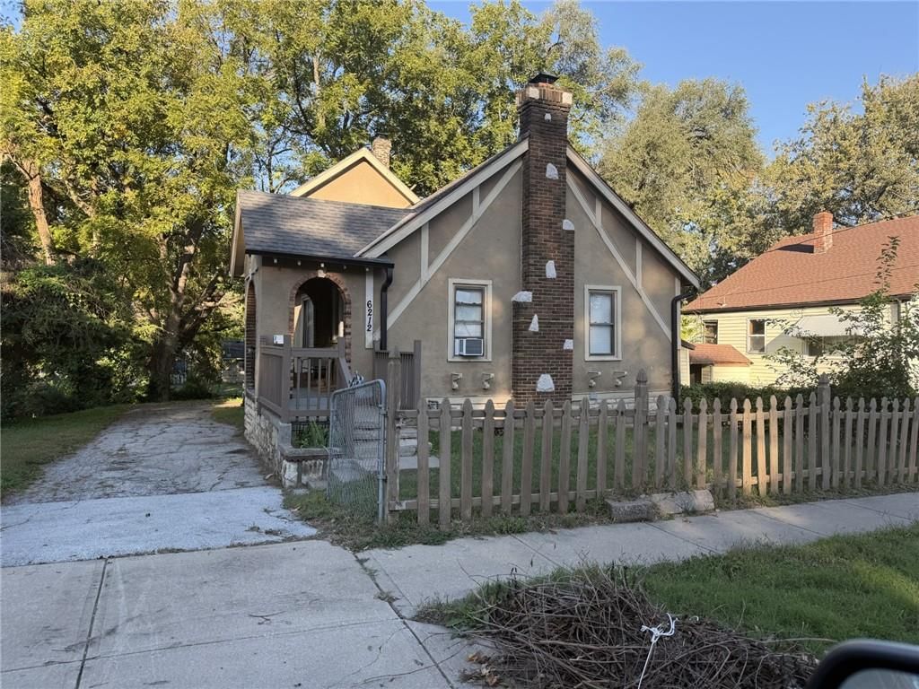 6212 WALROND Avenue, Kansas City, MO