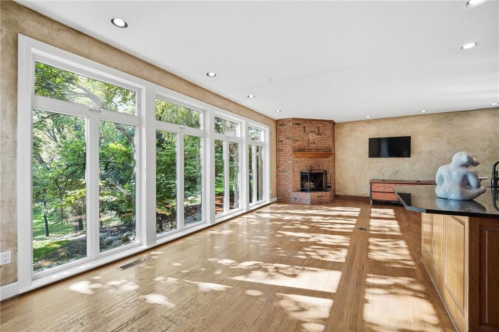 4315 N Holly Court, Kansas City, MO