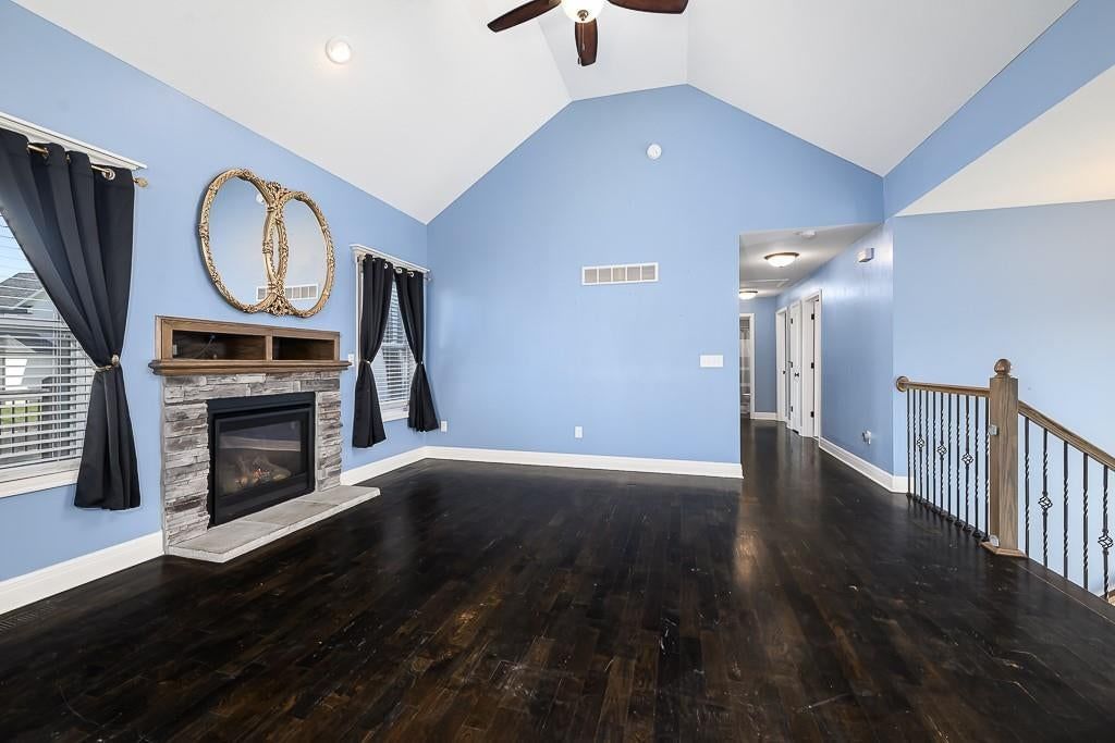 928 N Oak Terrace — photo 9