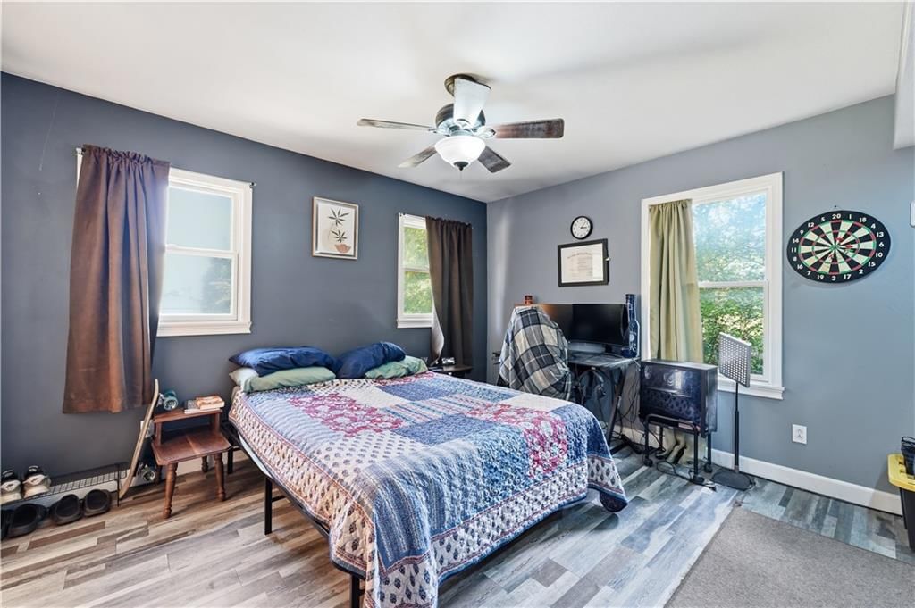 Photo 14 of 29 - 6203 Hedges Avenue, Raytown, MO 64133
