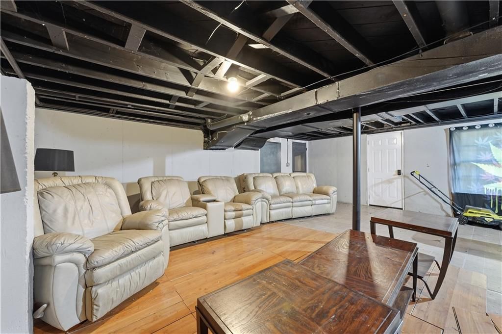 Photo 24 of 29 - 6203 Hedges Avenue, Raytown, MO 64133