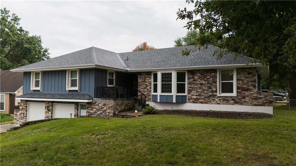 13401 E 51ST Street, Kansas City, MO: listing photo 2
