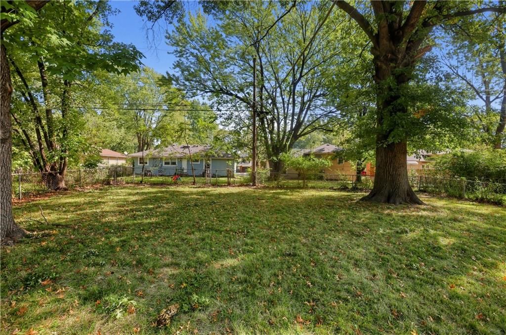 Photo 28 of 28 - 11727 FREMONT Avenue, Kansas City, MO 64134