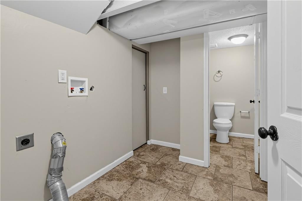 Photo 24 of 28 - 11727 FREMONT Avenue, Kansas City, MO 64134