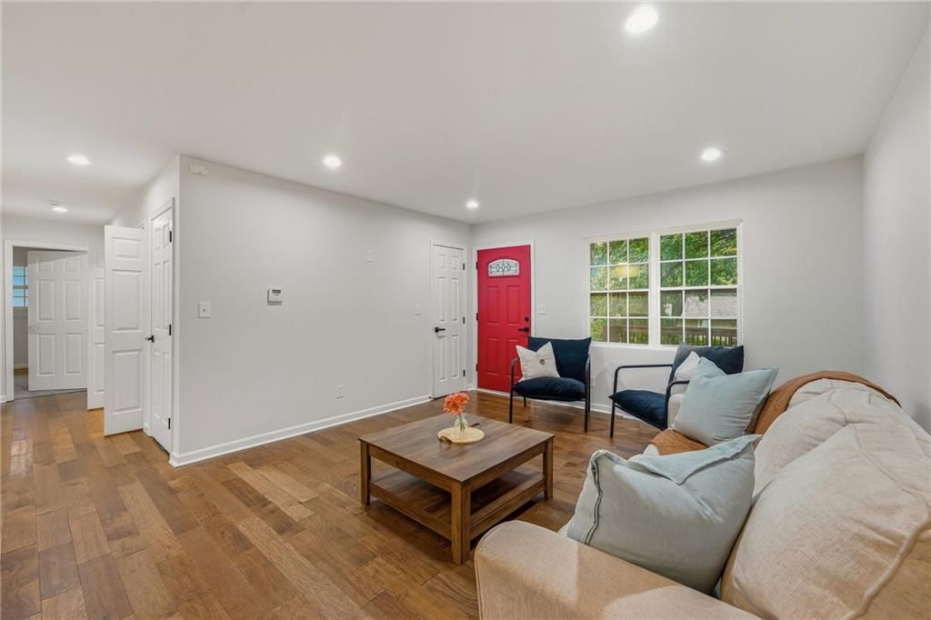 519 NE 98th Place — photo 9