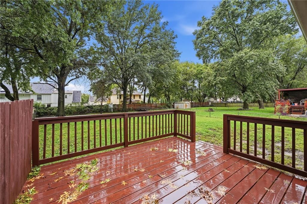 519 NE 98th Place — photo 35