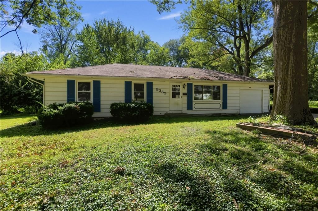 9355 E 69th Street, Raytown, MO