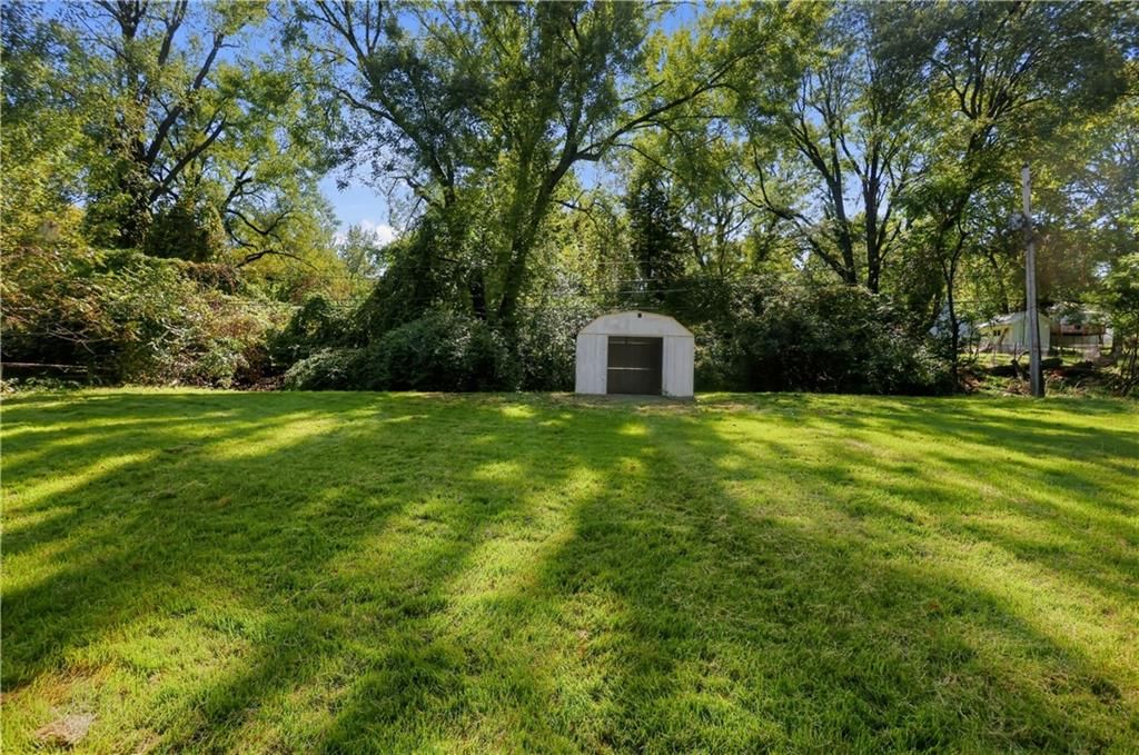 9355 E 69th Street, Raytown, MO: listing photo 3