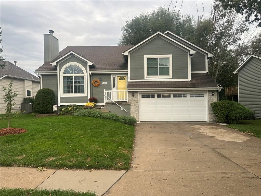 2506 NE Springbrook Street — photo 1