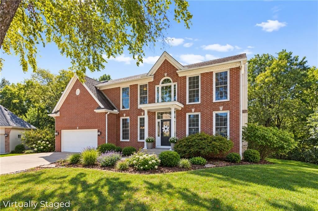 8216 N Michigan Court, Kansas City, MO: listing photo 2
