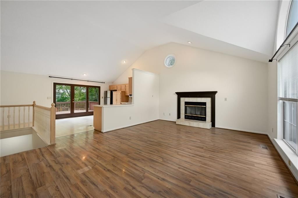 4727 Booth Street — photo 10