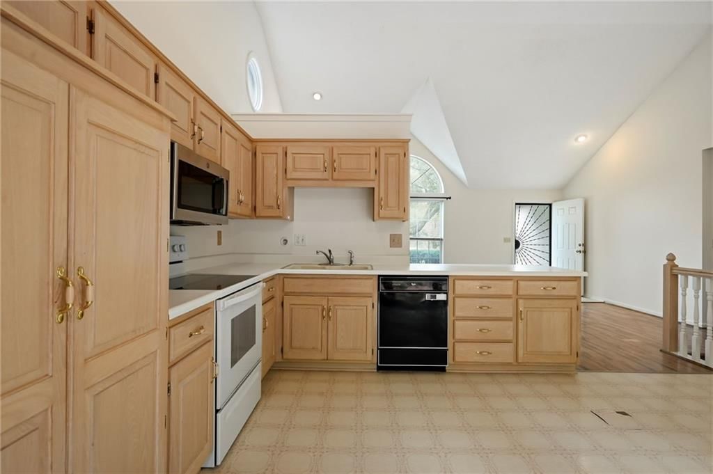 4727 Booth Street — photo 12