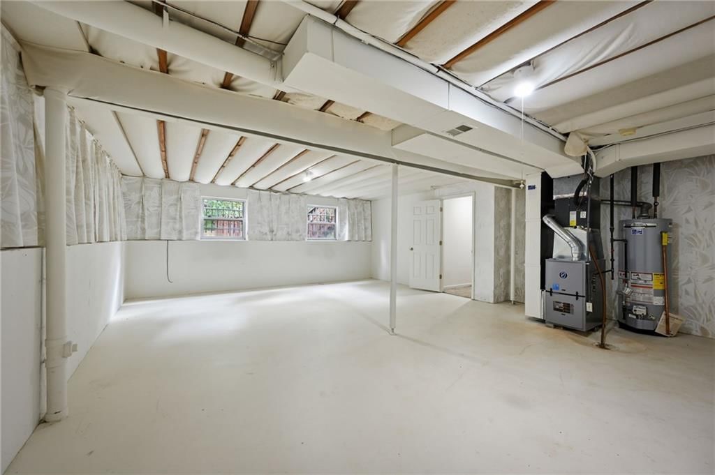 4727 Booth Street — photo 22