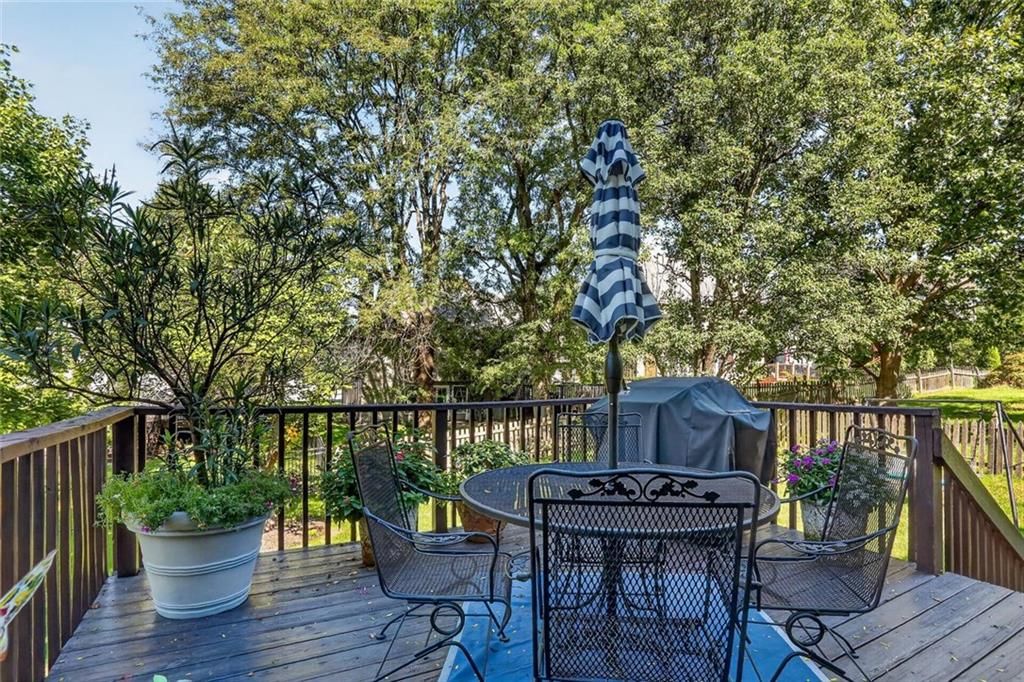 Photo 13 of 42 - 7808 NW 76th Place, Kansas City, MO 64152