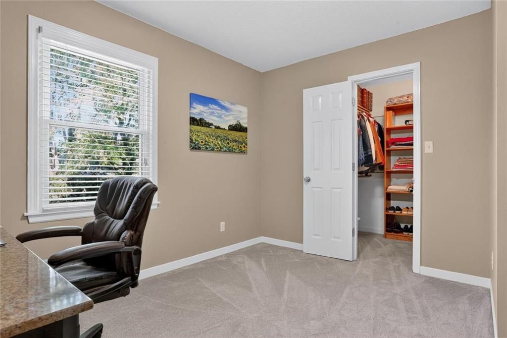 Home office at 7808 NW 76th Place, Kansas City, MO 64152