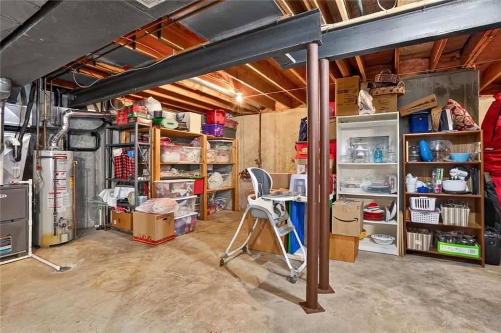 Big backyard, fenced yard and mature trees at 7808 NW 76th Place, Kansas City, MO 64152