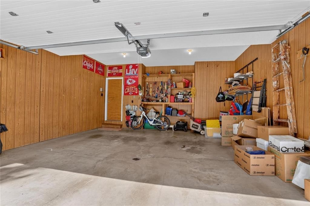 Photo 37 of 42 - 7808 NW 76th Place, Kansas City, MO 64152