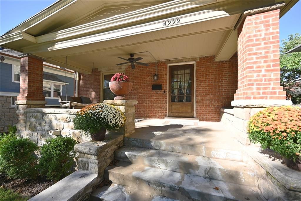 4222 Terrace Street, Kansas City, MO: listing photo 2