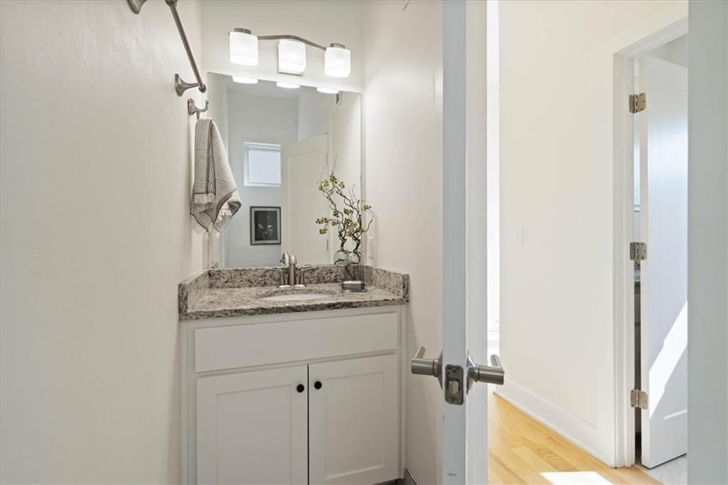 4727 Mercier Street — photo 23