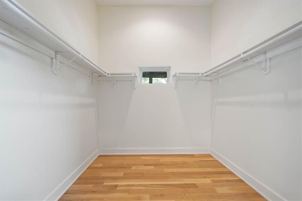 4727 Mercier Street — photo 32