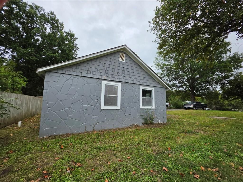 514 W Southside Boulevard — photo 14
