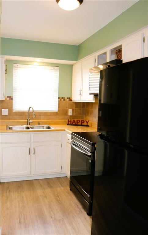 Photo 5 of 14 - 10252 W 96TH Terrace #146, Overland Park, KS 66212