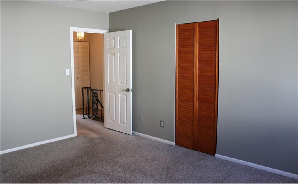 Photo 9 of 14 - 10252 W 96TH Terrace #146, Overland Park, KS 66212