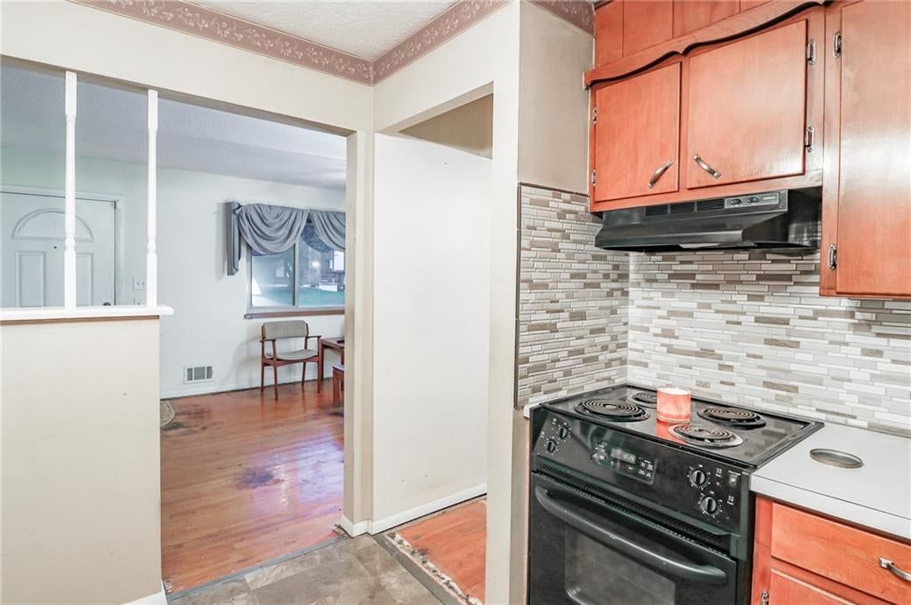 6616 Hardy Avenue — photo 9