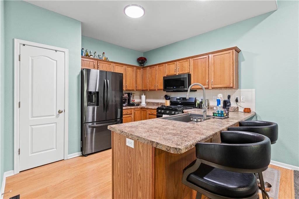 Photo 5 of 31 - 3514 NW 95th Street, Kansas City, MO 64154