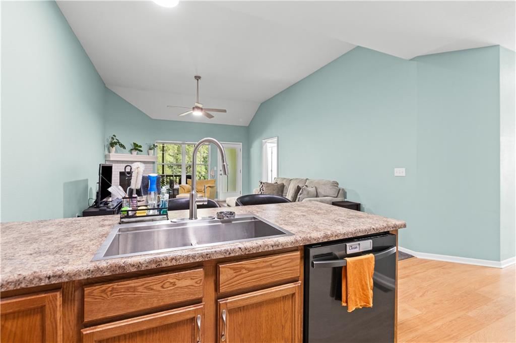 Photo 7 of 31 - 3514 NW 95th Street, Kansas City, MO 64154