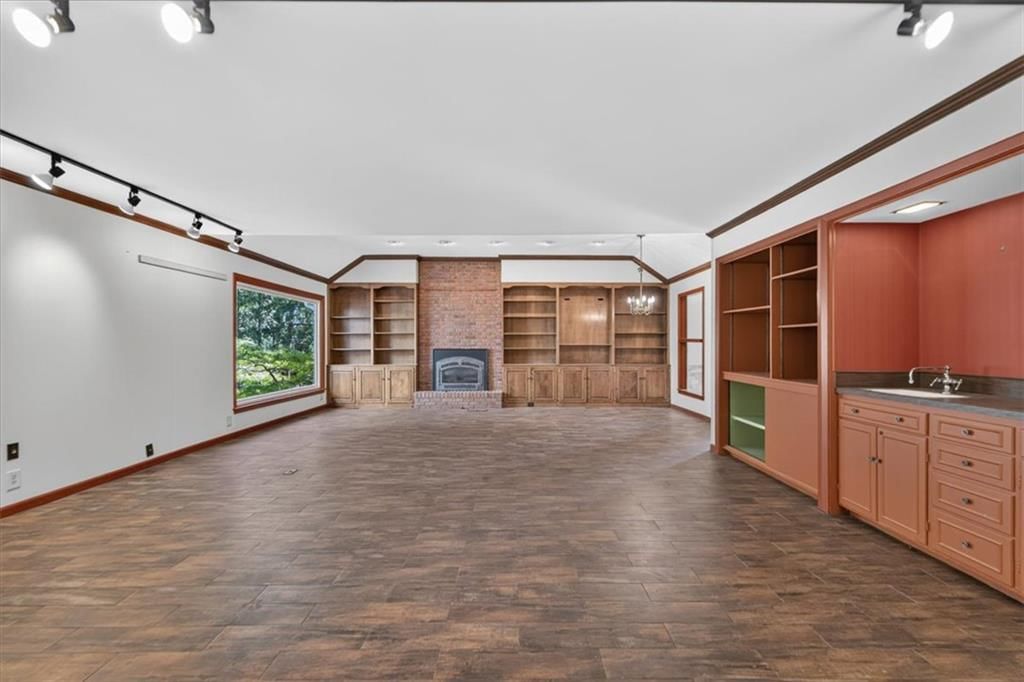 1201 W 60th Terrace, Kansas City, MO
