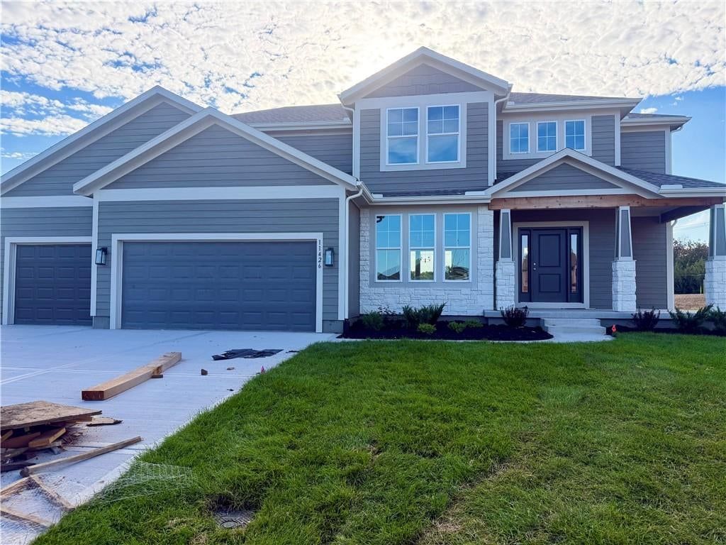 11426 S Emerald Street, Olathe, KS