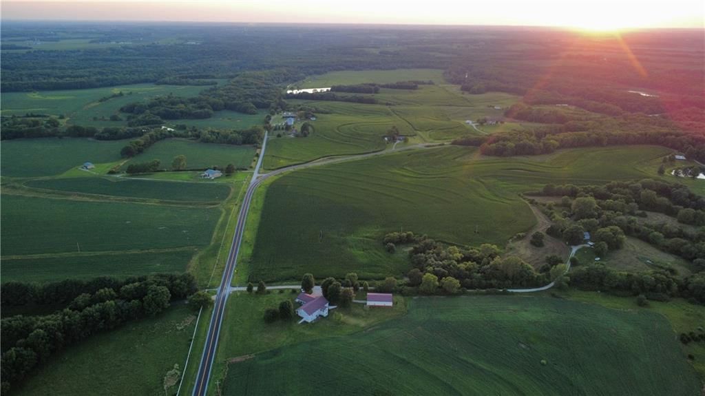 Z Highway, Edgerton, MO: listing photo 3