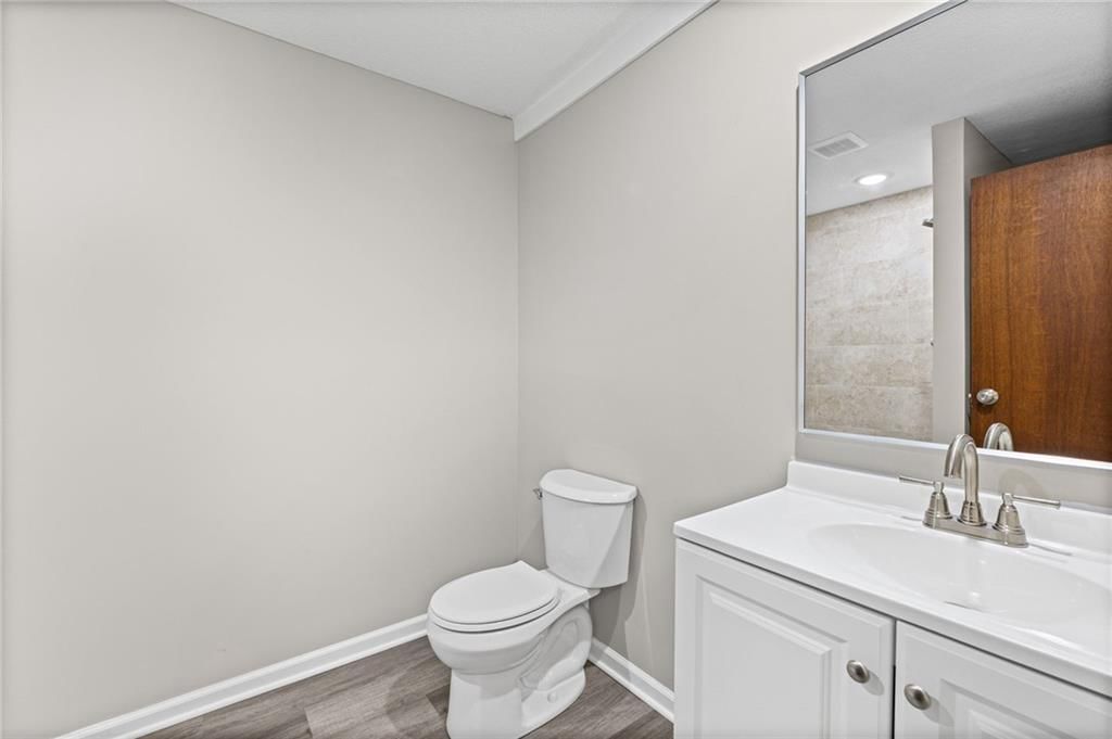 1504 N Emery Street — photo 14
