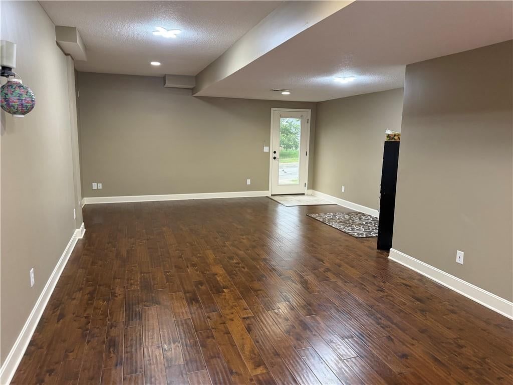 Photo 20 of 28 - 5904 Albervan Street, Shawnee, KS 66216