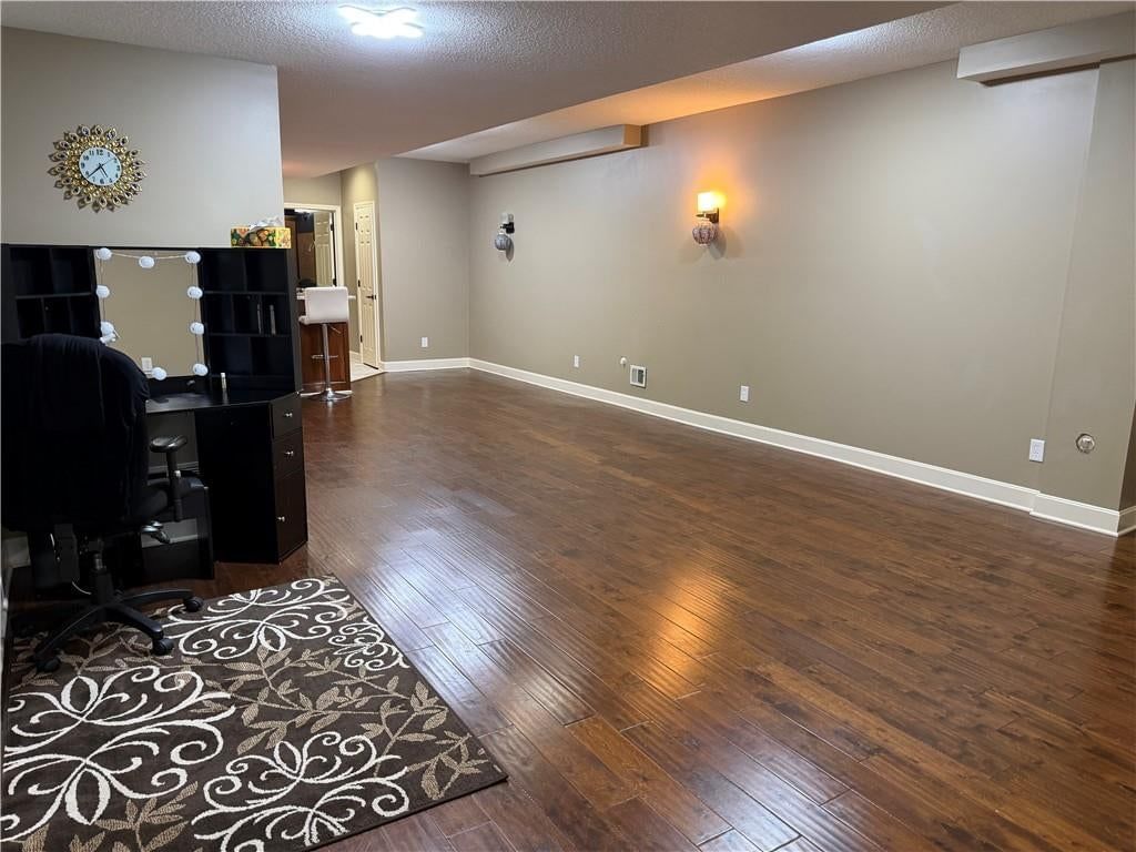 Photo 23 of 28 - 5904 Albervan Street, Shawnee, KS 66216