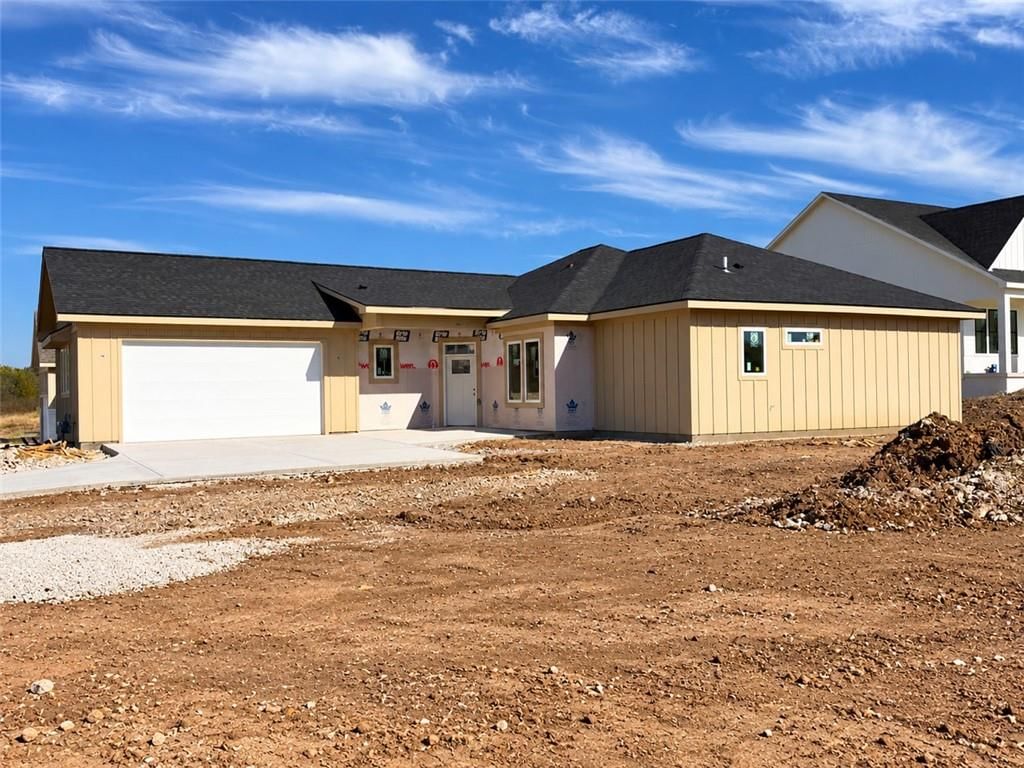 19329 Skyview Lane, Spring Hill, KS