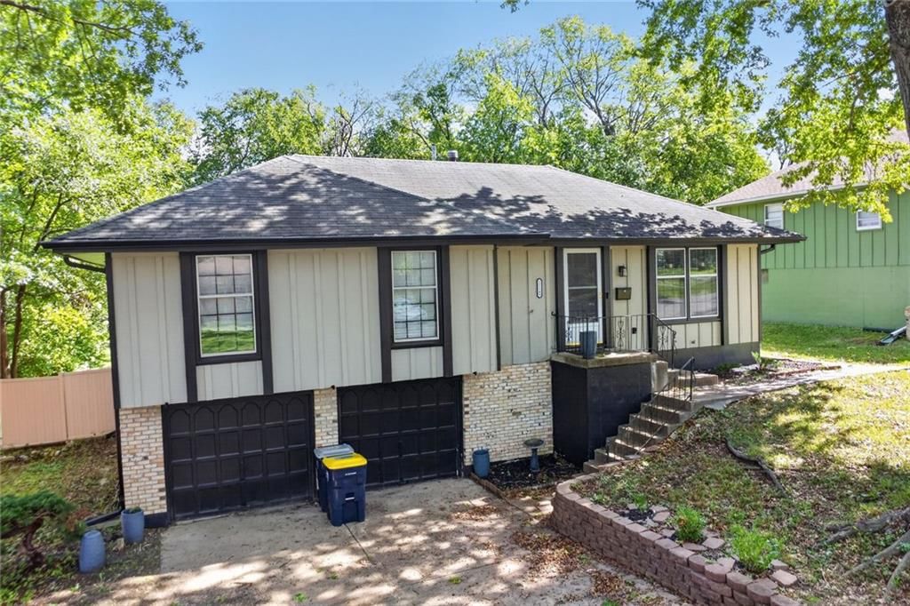 11149 Spring Valley Road, Kansas City, MO: listing photo 3