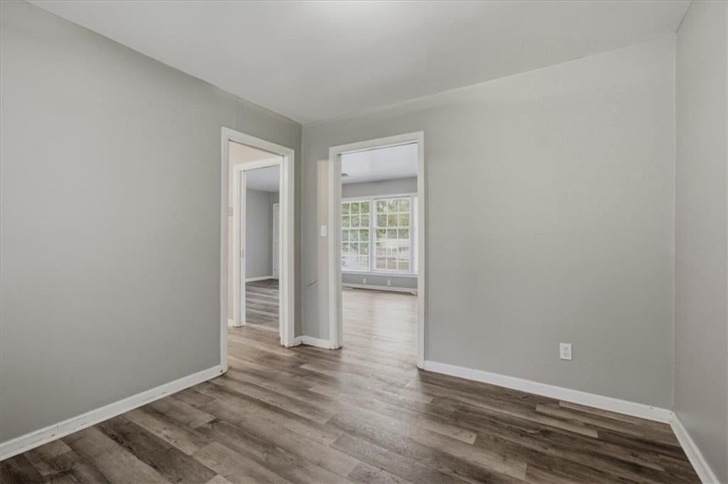Photo 14 of 22 - 10002 Belmont Avenue, Kansas City, MO 64134