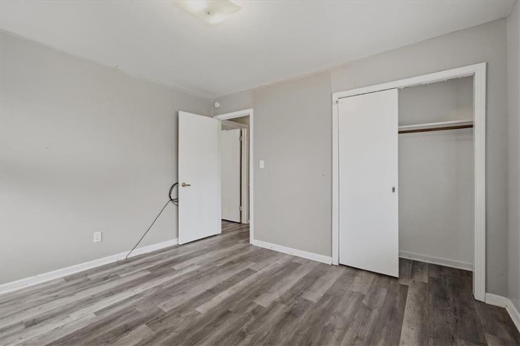 Photo 11 of 22 - 10002 Belmont Avenue, Kansas City, MO 64134