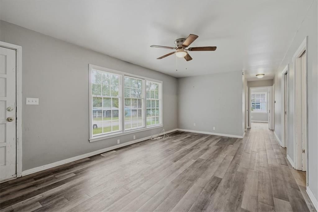 10002 Belmont Avenue, Kansas City, MO: listing photo 3