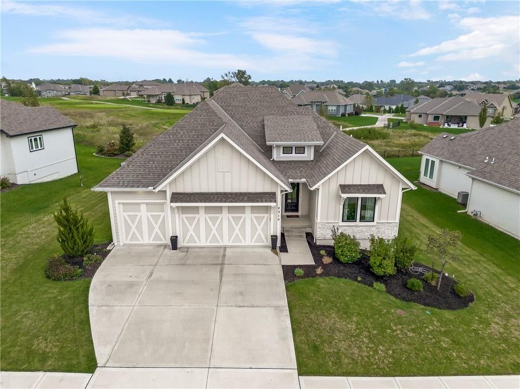 4315 Aspen Drive, Basehor, KS: listing photo 2